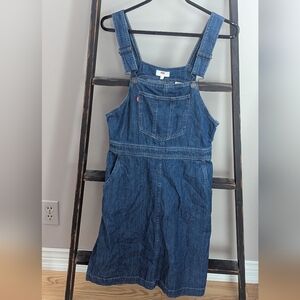 ✨ Levi’s Denim Overall Pinafore Dress ✨